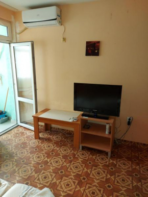 Studio and 1bedroom apartment Burgas - Economy